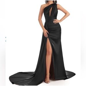 Chic Sew Black One-Shoulder Maxi Dress. G#37